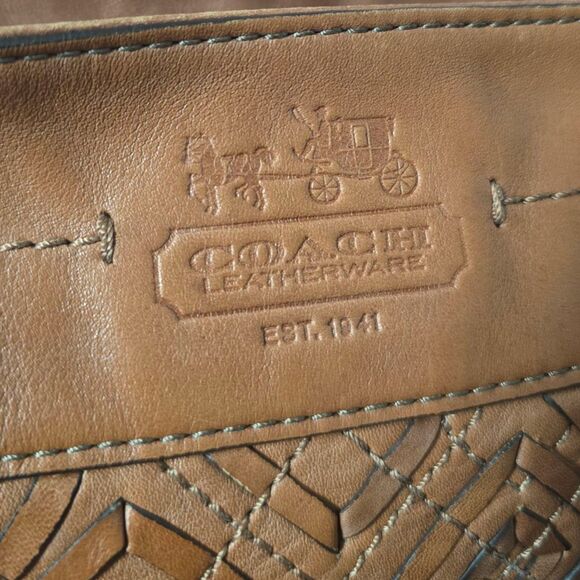 Vintage Coach Zoe Embroidered Pieced Whiskey Leather With Bow- Preowned, EUC - Picture 6 of 10